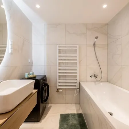 Mf Coral 64 Premium Apartament *