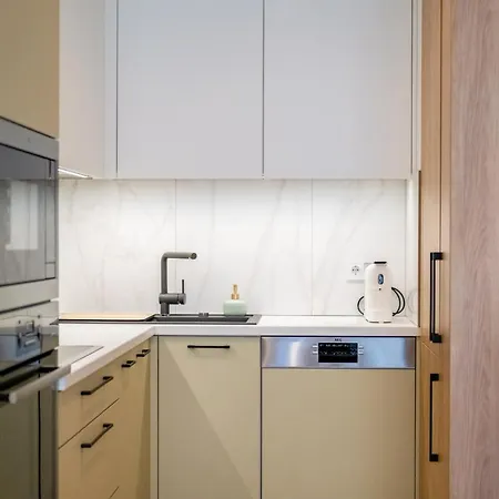 Myflat Coral 64 Premium Apartment *