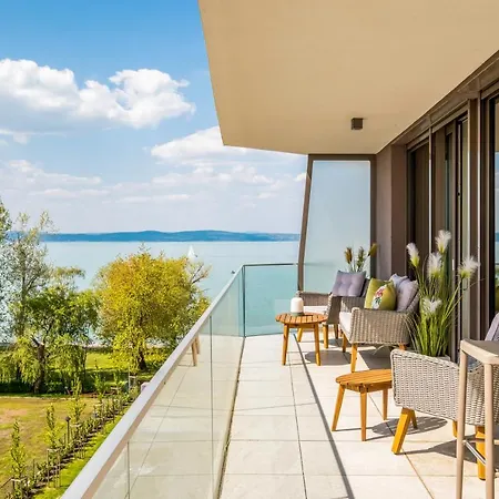 Mf Coral 64 Premium Siófok