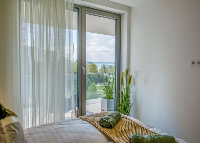 Mf Coral 64 Premium Apartament Siófok