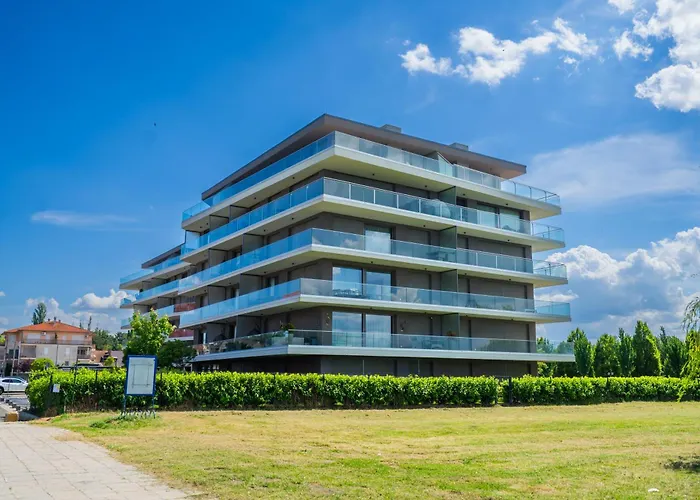 Mf Coral 64 Premium Apartament *